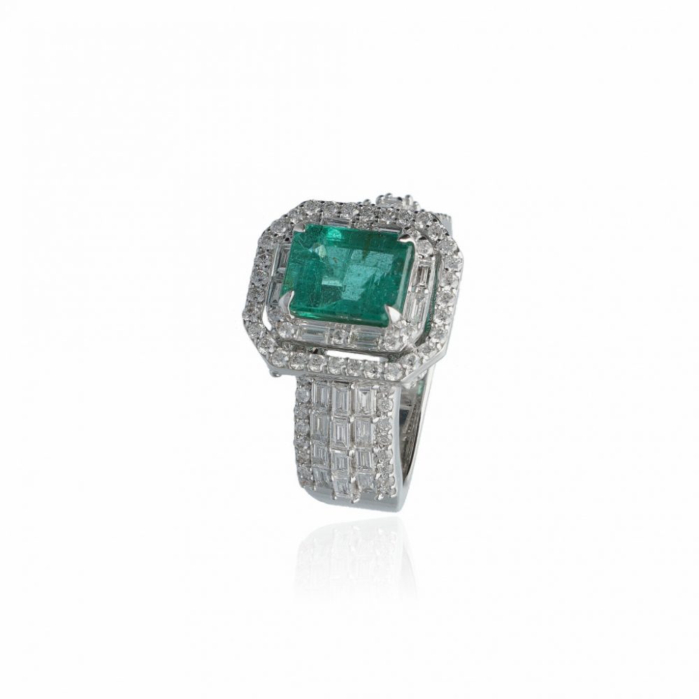 White Gold  Emerald Ring 